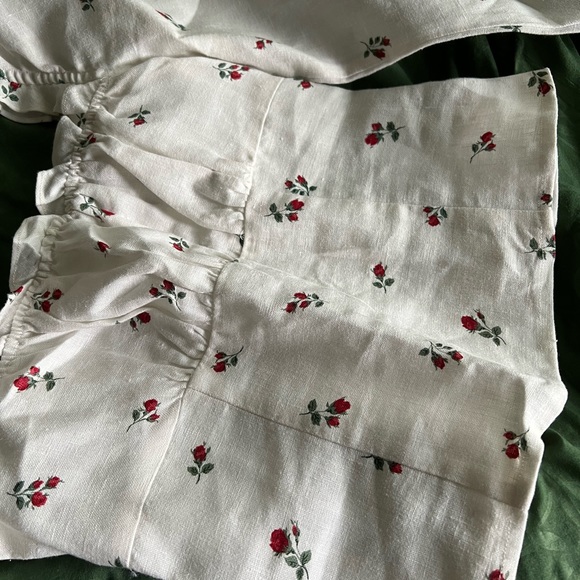 REFORMATION Linen Floral Print Crop Top Size: S | US 4 Smocked, Pinto - Picture 5 of 11